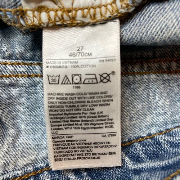 GAP DISTRESSED BUTTON FLY CUTOFF FESTIVAL SHORTS LIGHT BLUE - 27 - Picture 3 of 8